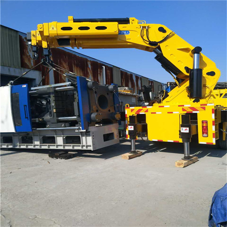 港口镇 大吨位折臂吊出租费用解析：一小时租赁多少钱