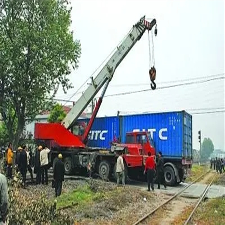 港口镇如何快速找到附近的吊车救援公司