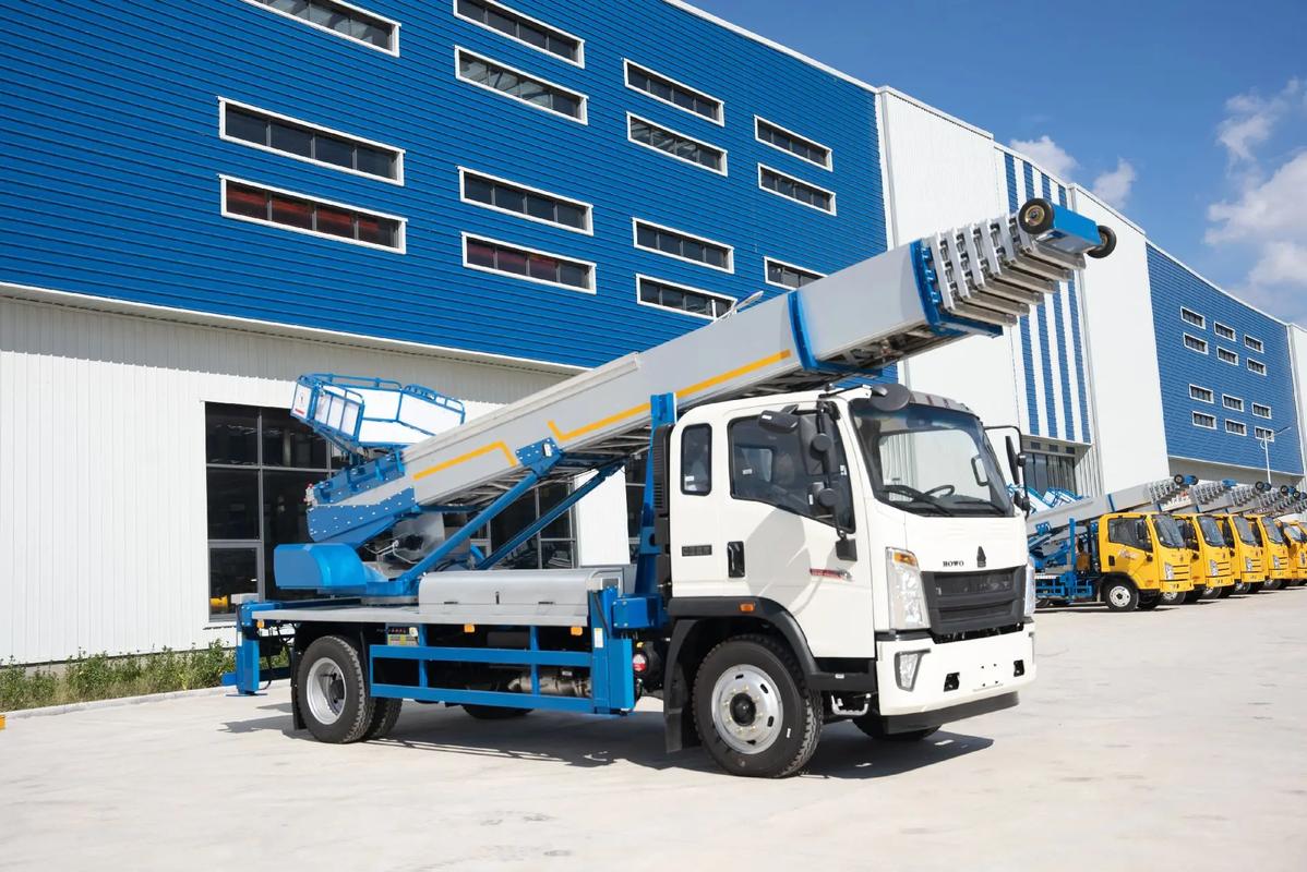 港口镇出租云梯车高空作业车 建筑垃圾搬运