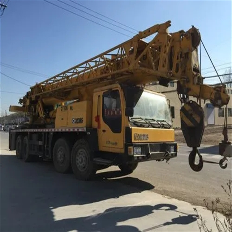 港口镇哪里有专业吊车出租